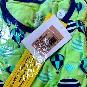 Kickee Pants Kids LS Pajamas in hot air balloons- size 10